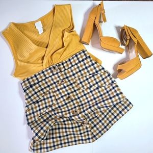 🍁H&M Plaid Miniskirt Size 4